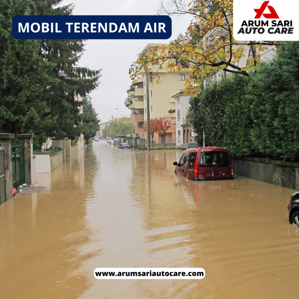 mobil terendam air