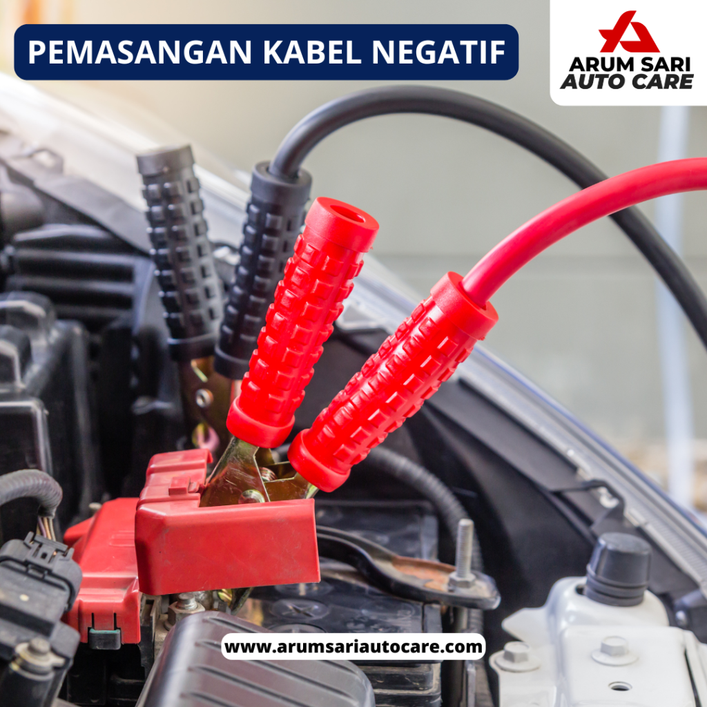  cara melepas aki 