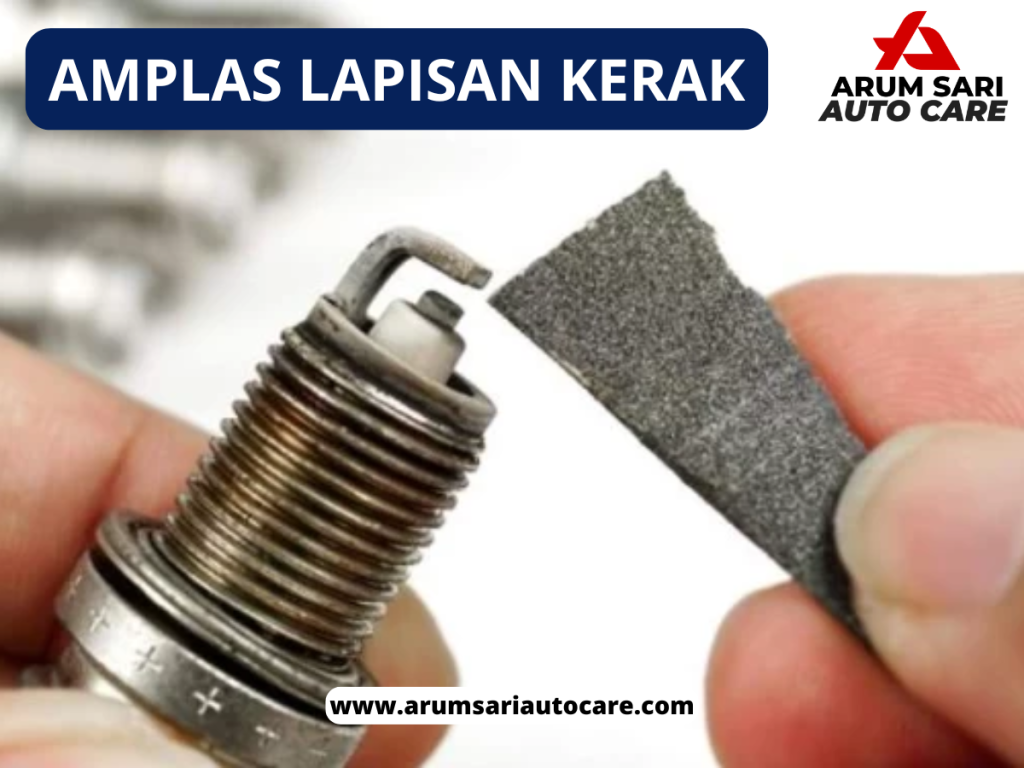 Membersihkan Busi Mobil
